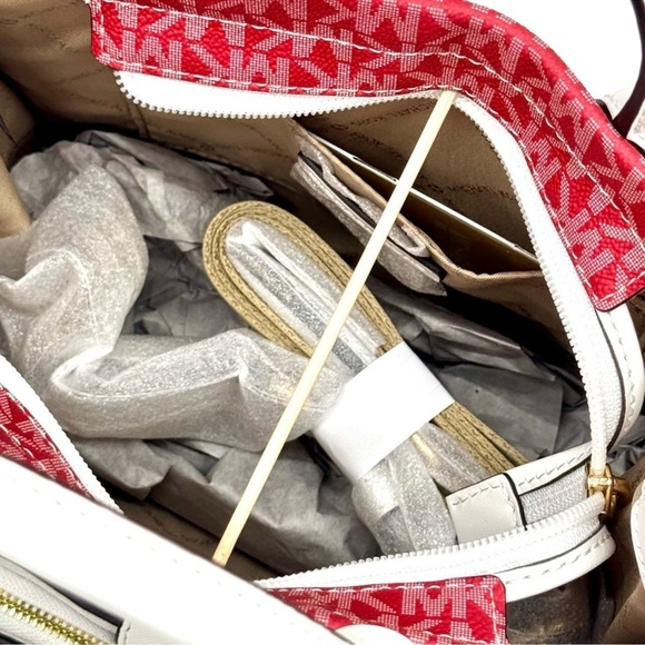 Michael Kors Mirella SM Signature Logo Xbody Tote Bag & Matching Bifold Wallet 🌈 - Picture 8 of 12